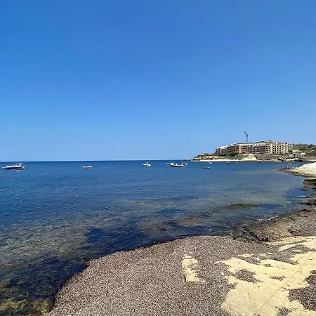 Seaside Simplicity In Qbajjar Gozo * Marsalforn