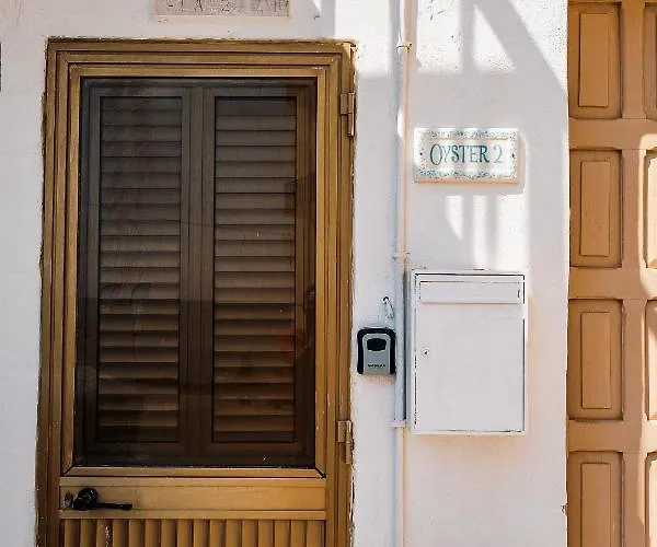 Seaside Simplicity In Qbajjar Gozo